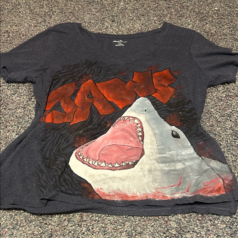 Eddie Bauer Charcoal Gray V-Neck T-Shirt DIY painted JAWS